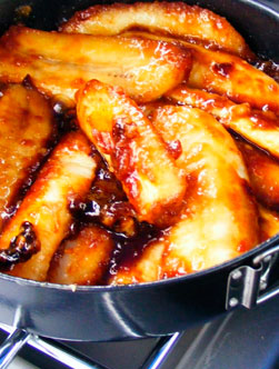 Plantains sautés au rhum